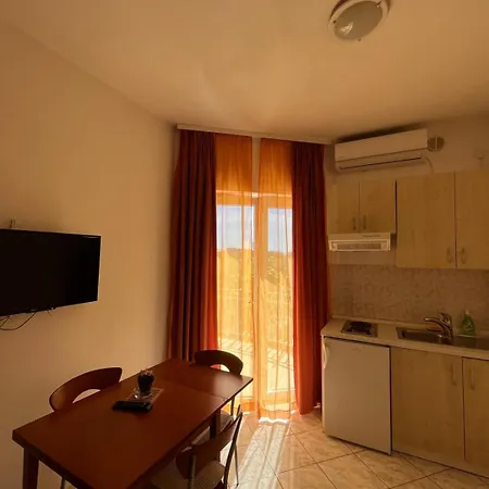 Apartmani Saldi Pakostane Exterior photo