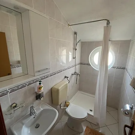 Apartmani Saldi Pakostane Exterior photo