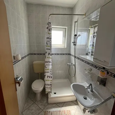 Apartmani Saldi Pakostane Exterior photo