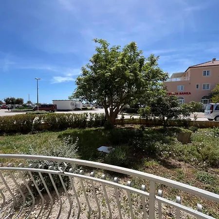 Apartmani Saldi Pakostane Exterior photo