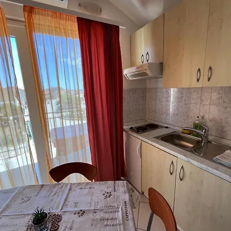 Apartmani Saldi Pakostane Exterior photo
